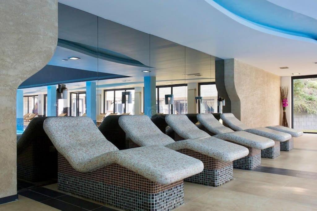 Luxury Penthouse With A Lavish Spa And 2 En-Suite Bedrooms Bansko Esterno foto